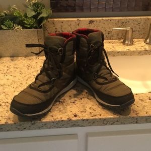 Sorel waterproof winter boots, sz7 worn 2x